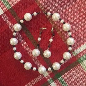 Choker necklace and earring set